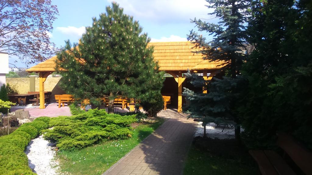 Hotel Kameralny Kielce Ngoại thất bức ảnh