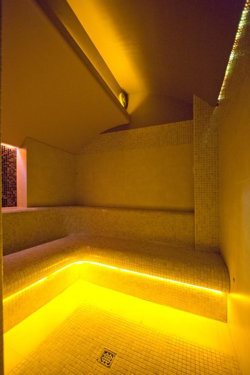 Hotel Kameralny Kielce Ngoại thất bức ảnh
